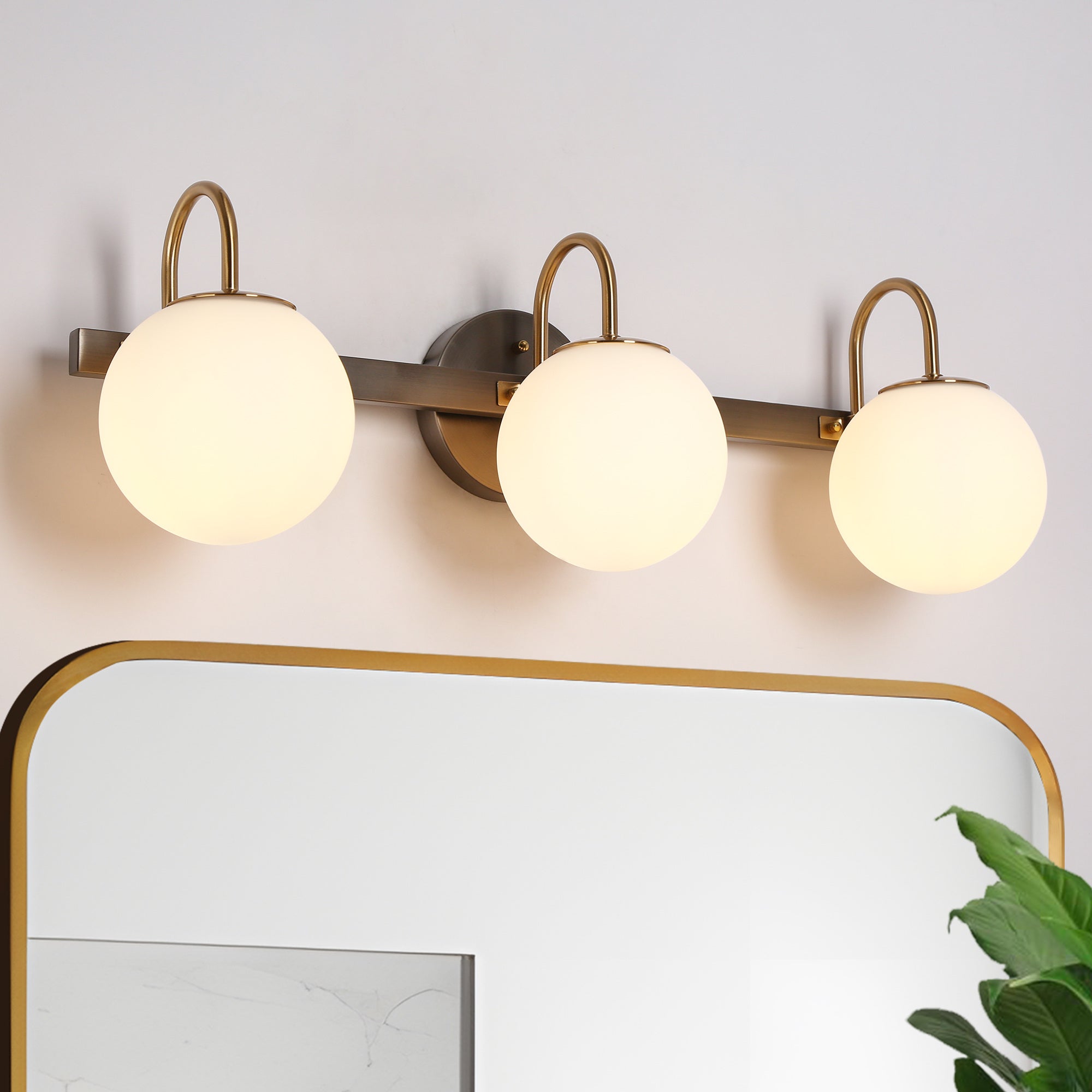 Aladarimostinin 1-Light White Vanity Light
