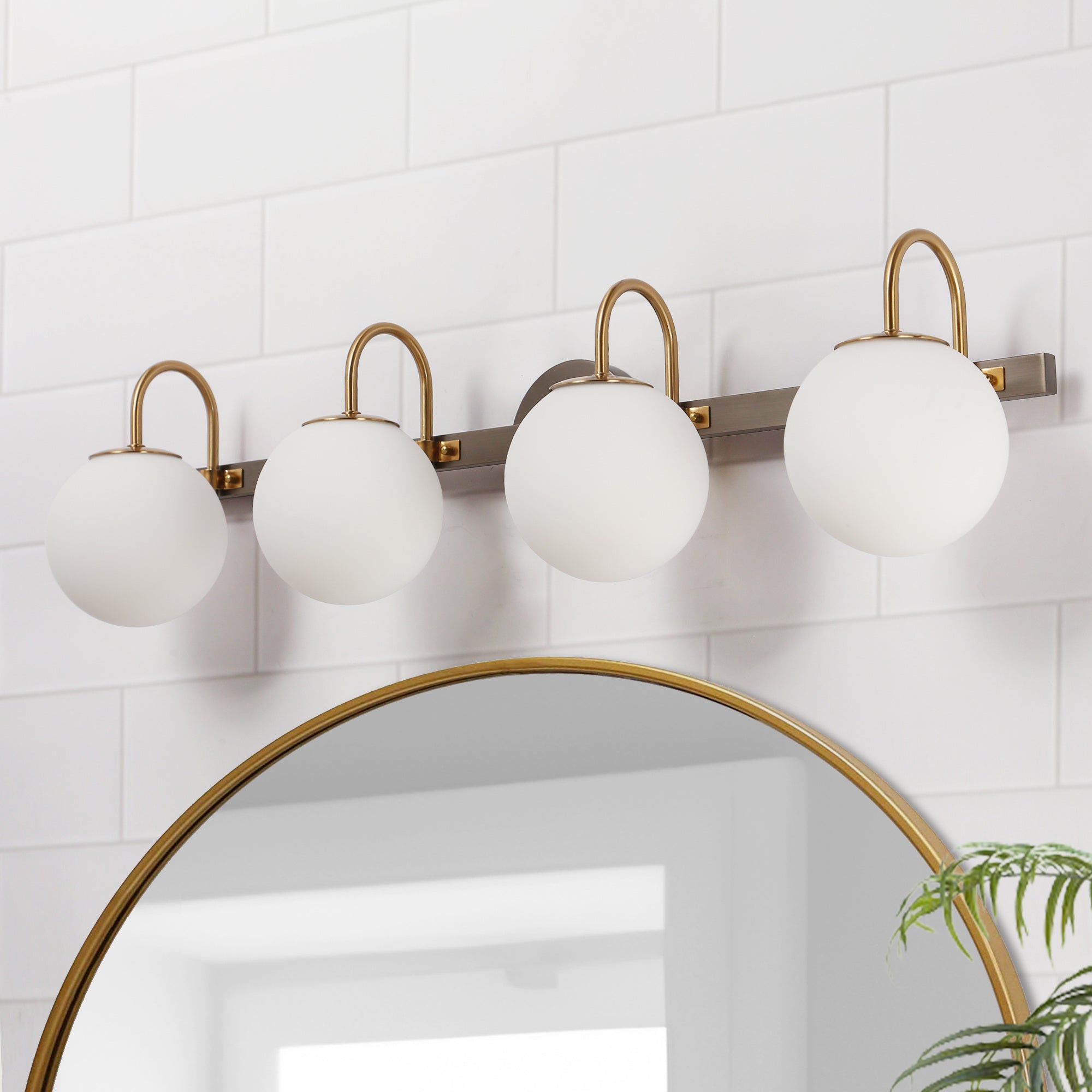 Aladarimostinin 1-Light White Vanity Light