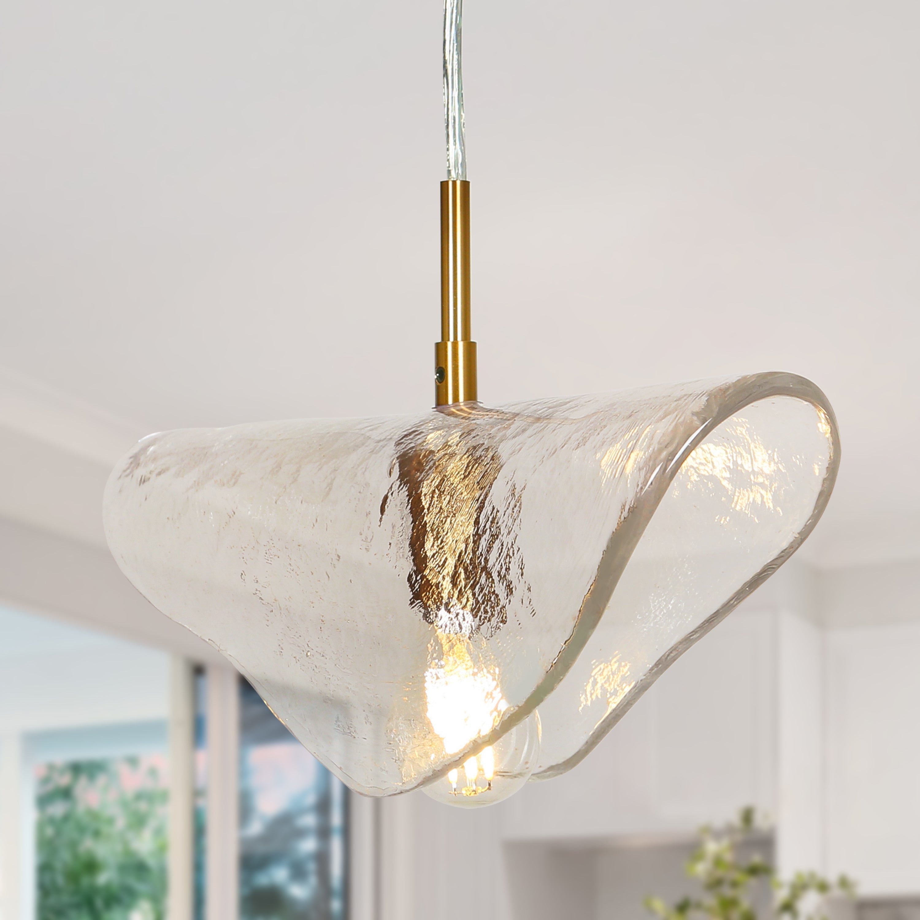 Evangeline 1-Light Medium Brass Modern Pendant Light Fixtures