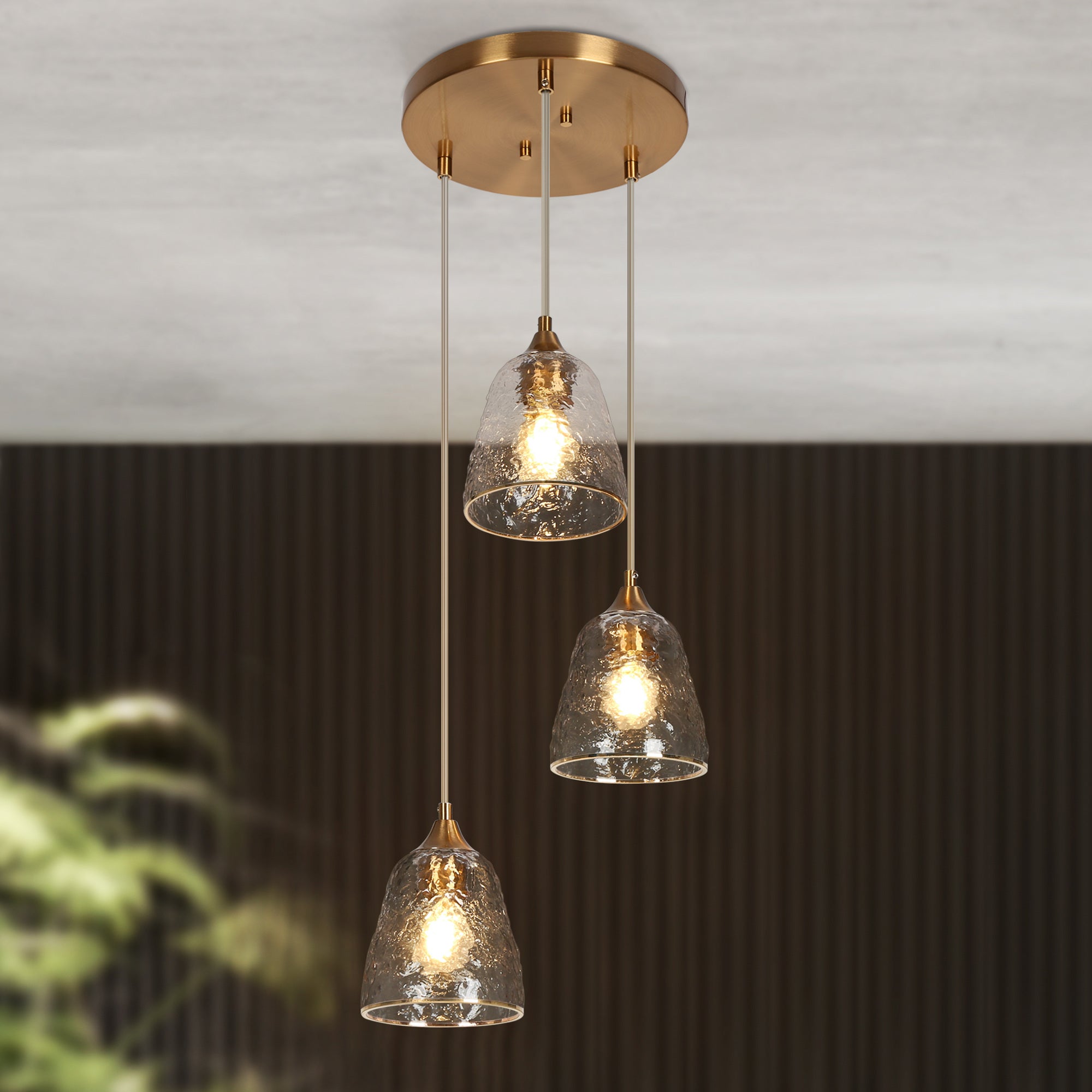Dolohovstrout 3-Light Small Brass Chandelier