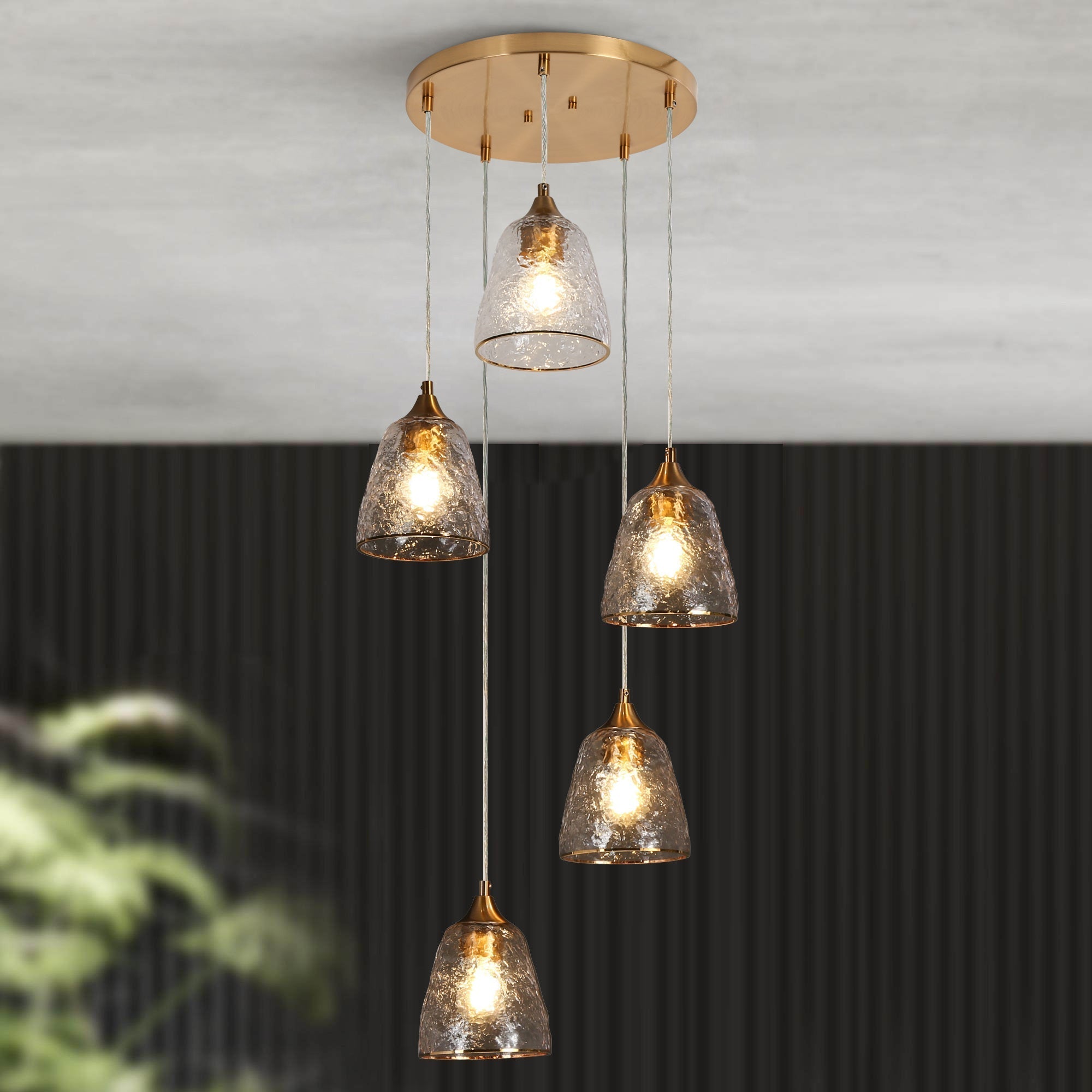 Dolohovstrout 3-Light Small Brass Chandelier